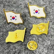 Load image into Gallery viewer, National Flag Lapel epoxy domed metal Pin United States USA Hat Tie Tack Badge Pin Metal Lapel Pin All the World wholesale