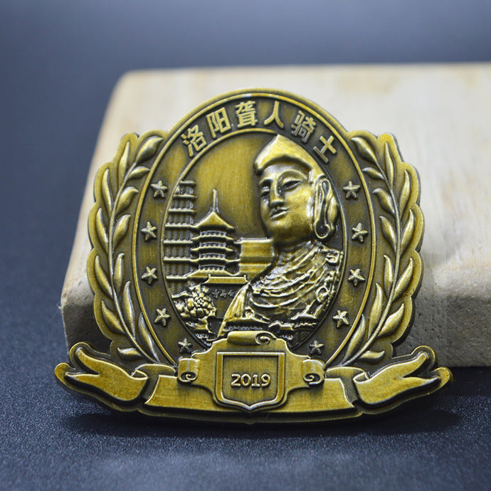 Custom 3D metal badges